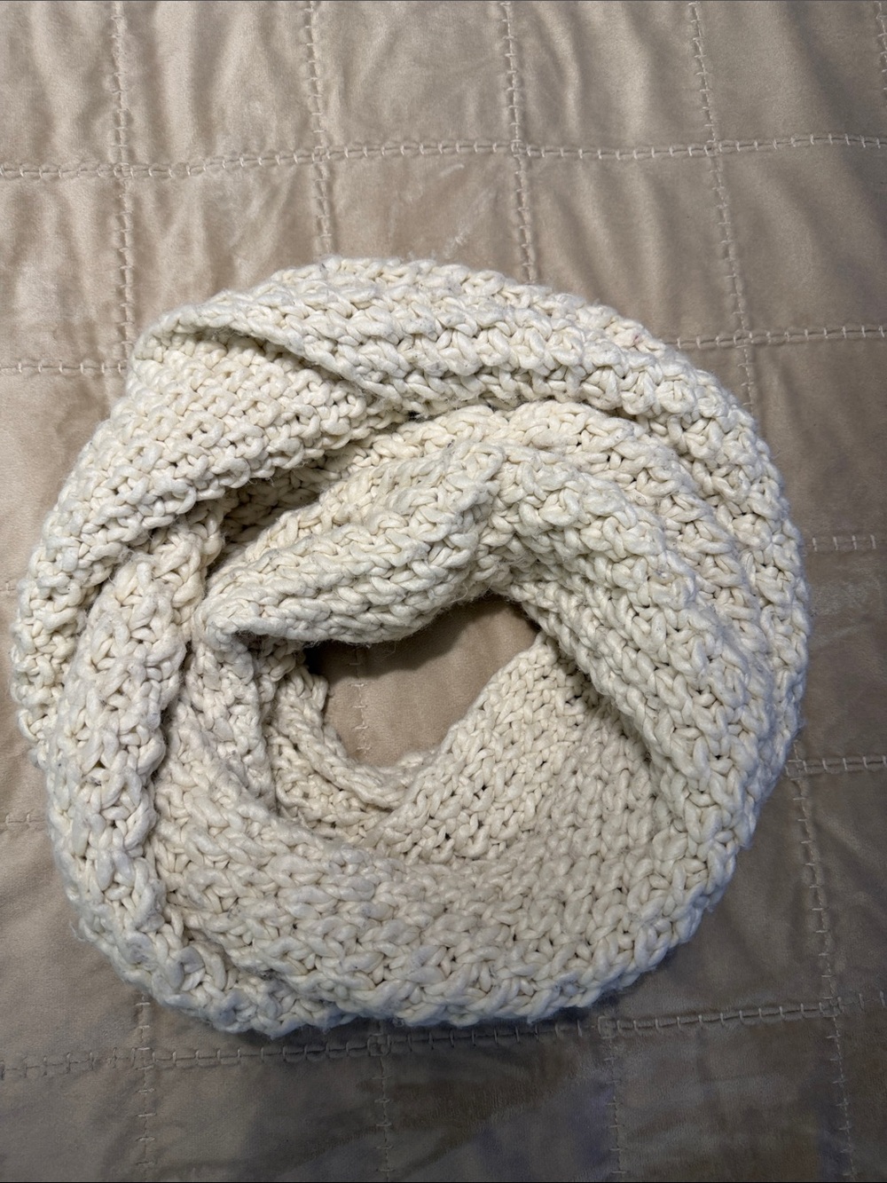 Cream Chunky Knit Infinity Scarf